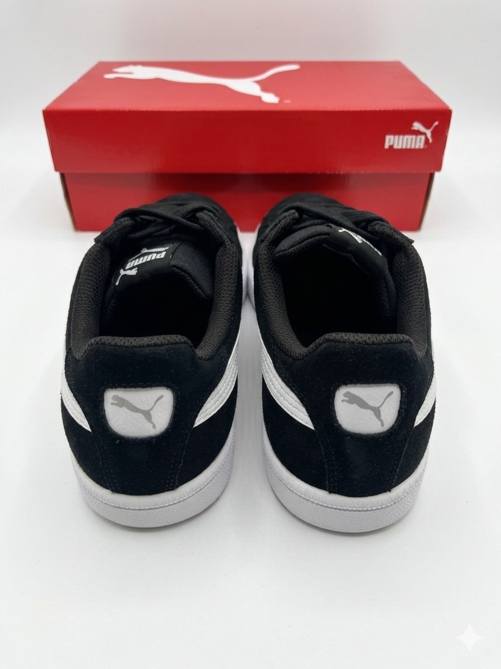 Puma Suede Classic XXI - Black / White Size 9 - Picture 4 of 8